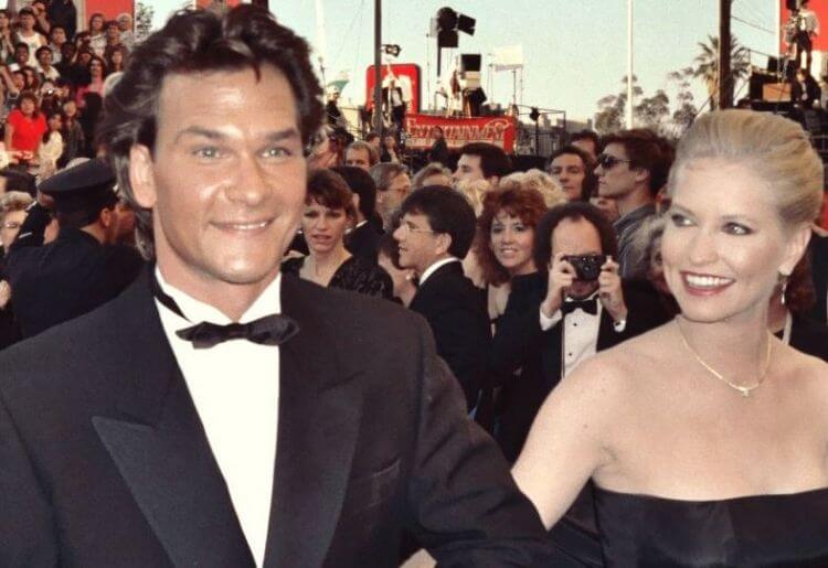 Patrick Swayze and his wife, Lisa Niemi on the red carpet at the 1989 Academy Awards, March 29, 1989. Patrick Swayze and his wife, Lisa Niemi on the red carpet at the 1989 Academy Awards, March 29, 1989.